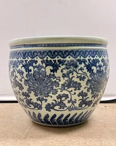 Thống sứ hoa lam vẽ sen dây cỡ lớn, đường kính 67cm