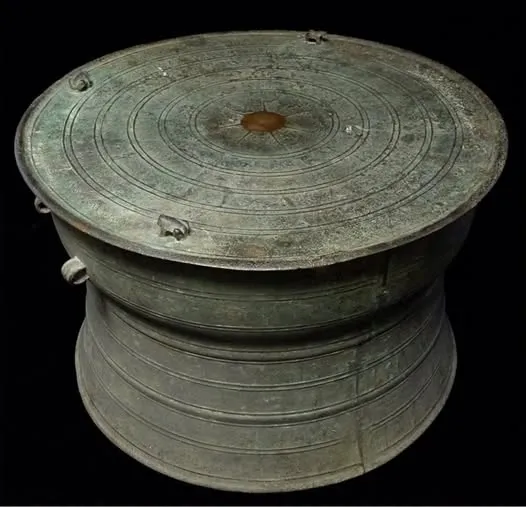 Trống đồng, rộng 66cm