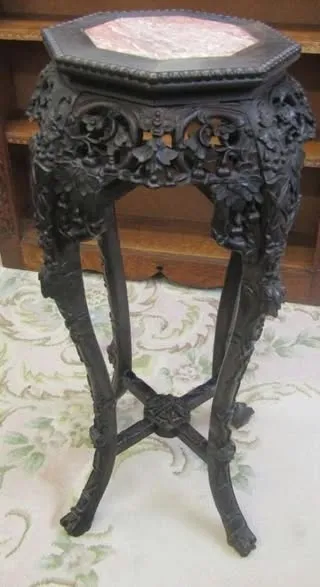 Đôn gỗ bát giác mặt đá cẩm thạch hồng, cao 91cm