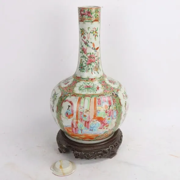 Bình gốm Hồng Thái dòng Quảng Đông vẽ hoạt cảnh triều đình, cao 40cm