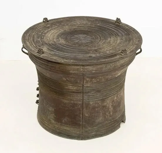 Trống đồng Đông Nam Á