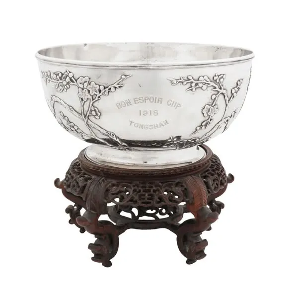 Bát bạc khắc "Bon Espoir Cup 1918 Tongshan", kèm đế gỗ