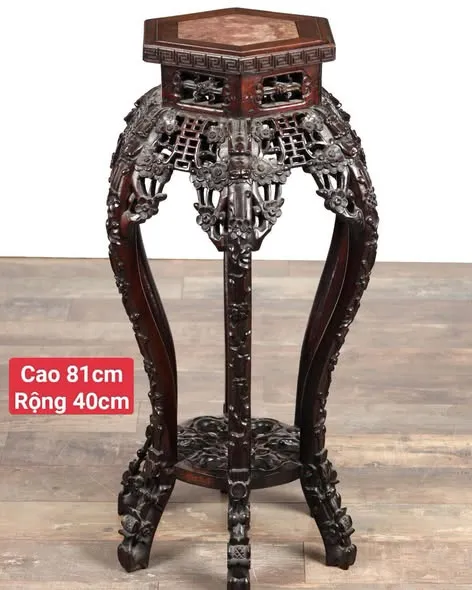 Kỷ cao gỗ chạm thủng, mặt đá, cao 81cm